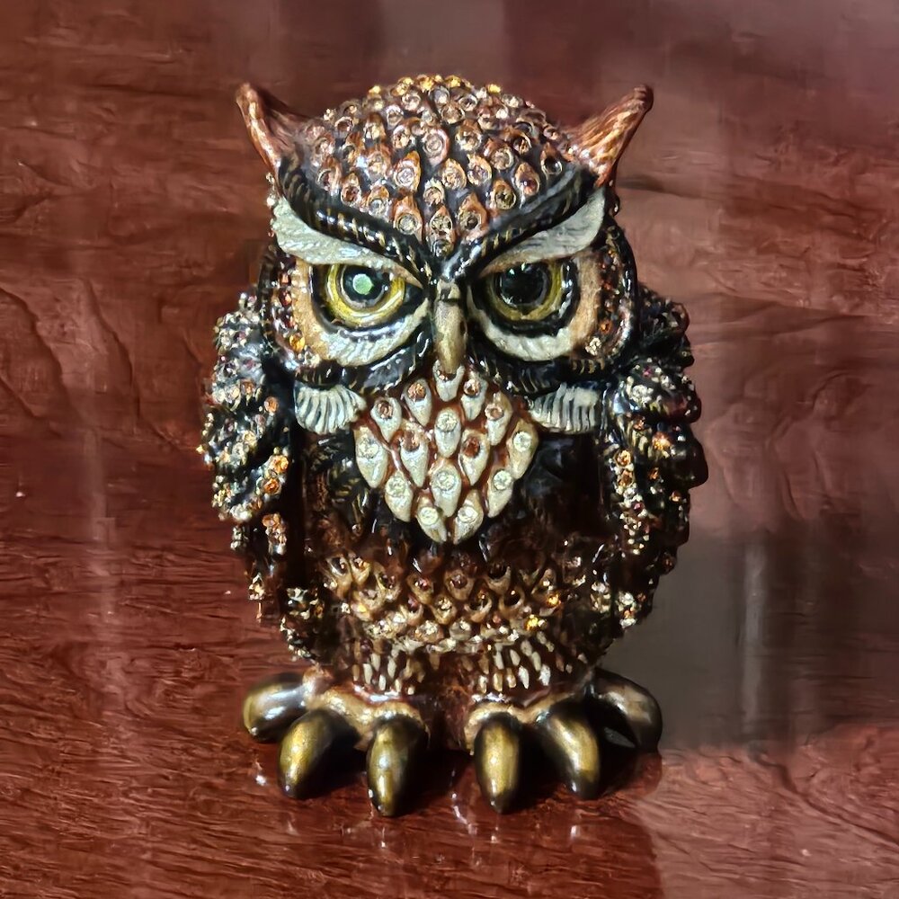 RARE LIMITED EDITION JAY STRONGWATER JUNGLE OWL CRYSTAL ENAMEL FIGURINE OBJET